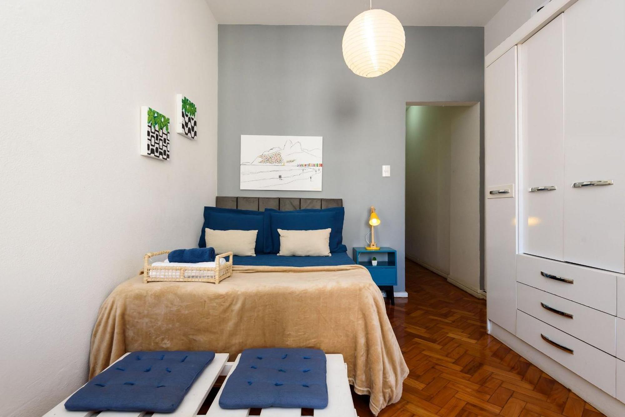 Completo A 400m Da | Sl 363/906 Apartamento Rio de Janeiro